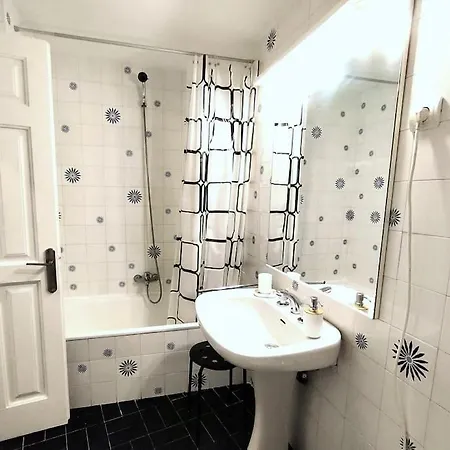 Estudio Con Increibles Vistas. * מארבלה