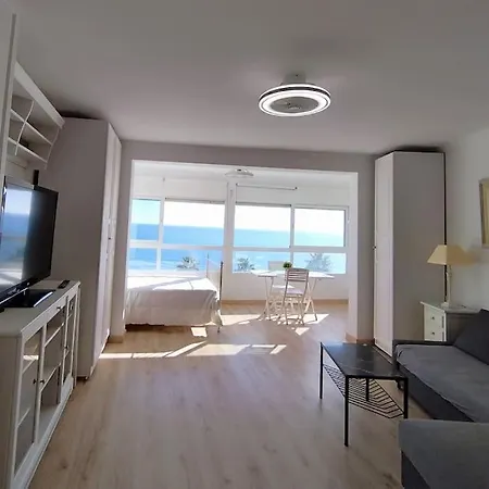 Estudio Con Increibles Vistas. *