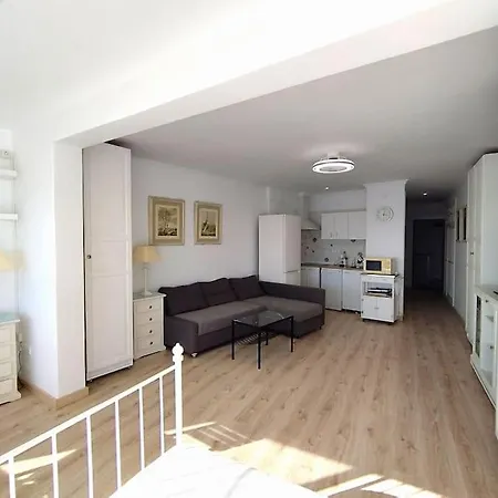 Estudio Con Increibles Vistas. מארבלה